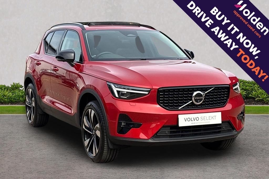 Volvo XC40 Ultra Dark Red