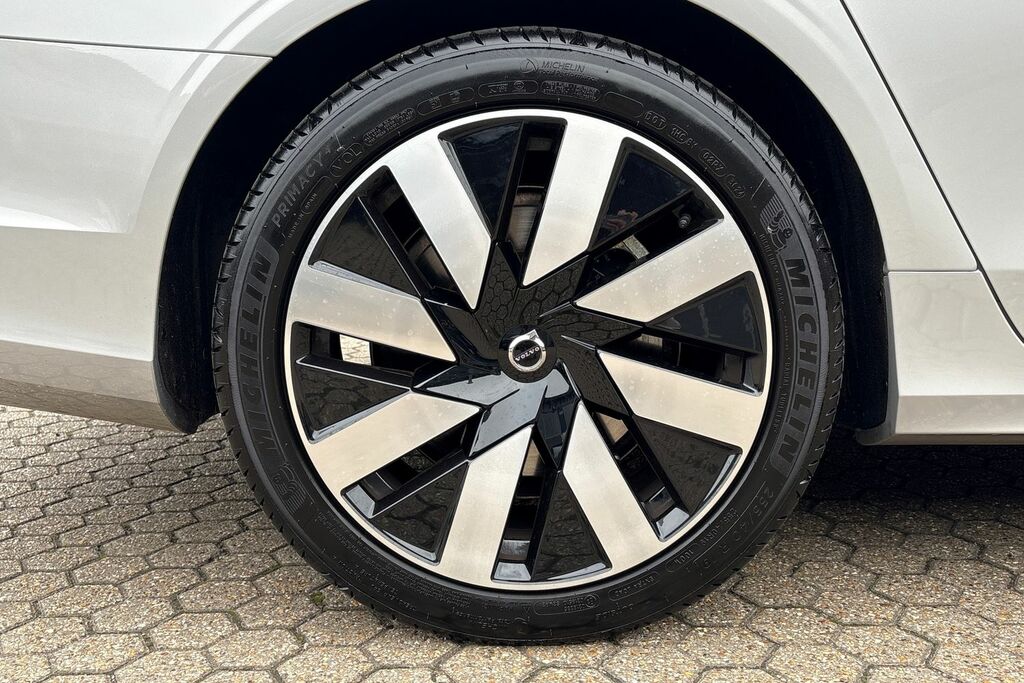 Volvo V90 Plus Silver #5