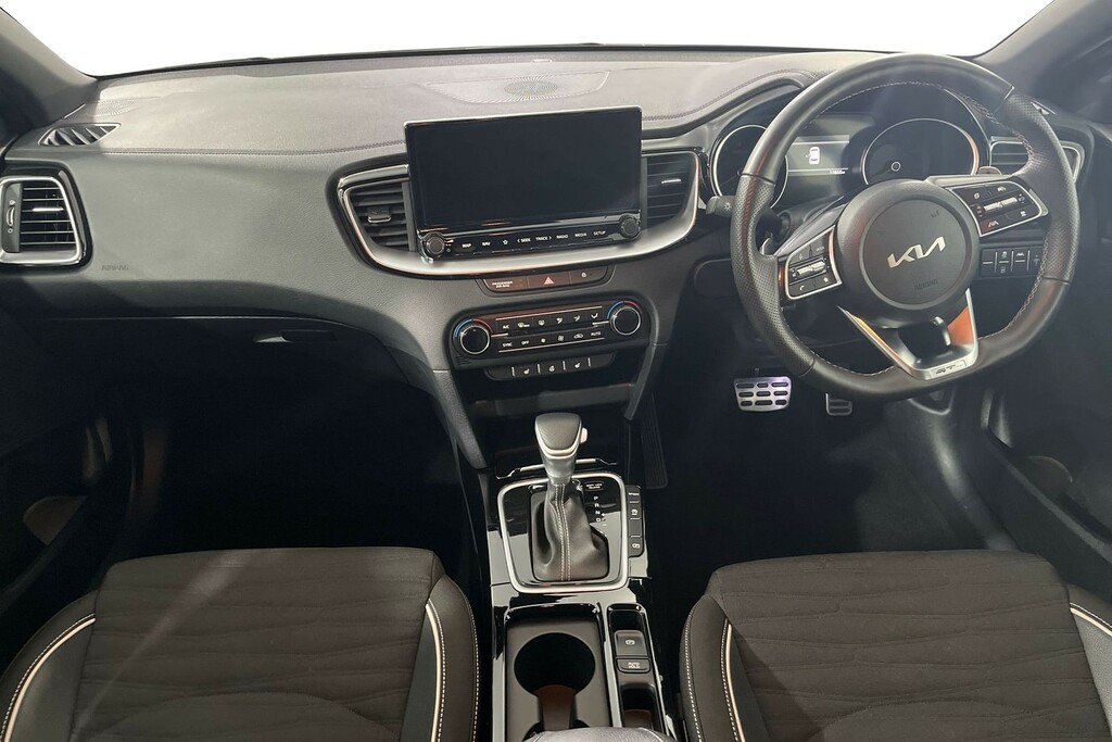 Kia Ceed 1.5T Gdi Isg 138 Gt-line Dct FP74VHN White #6