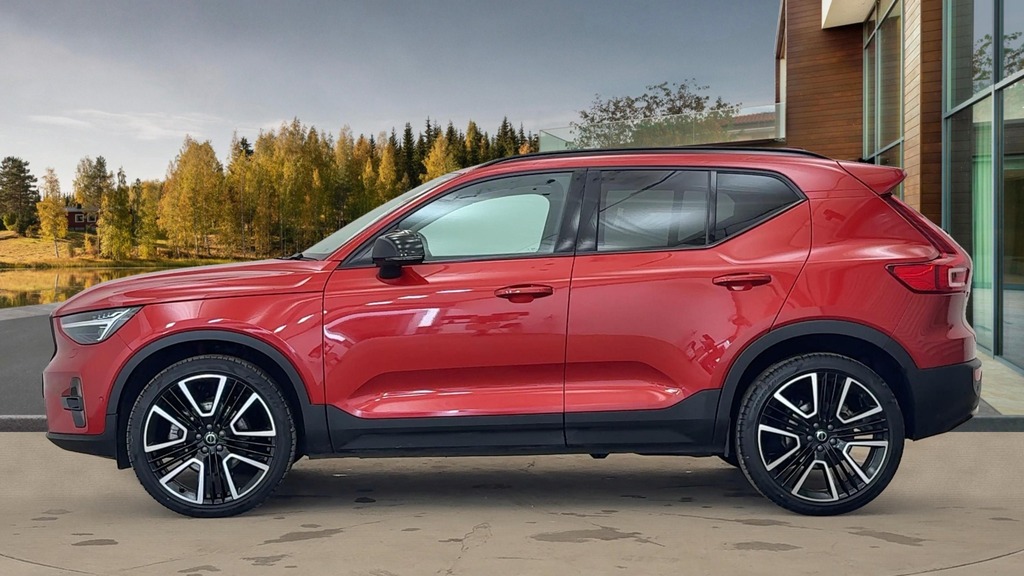 Volvo XC40 Ultra Dark OY25NTA Red #6