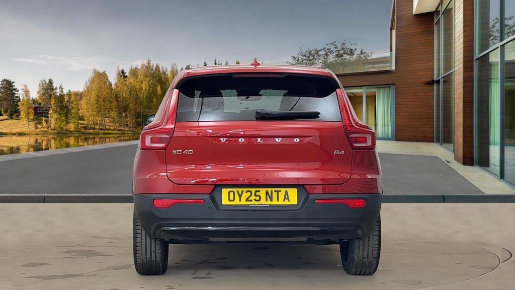 Volvo XC40 Ultra Dark OY25NTA Red #4