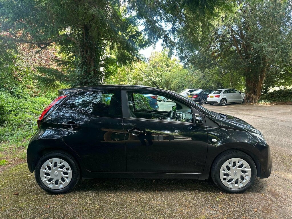 Toyota Aygo 1.0 Vvt-i X-play Euro 6 Ss FL71BNN Black #4