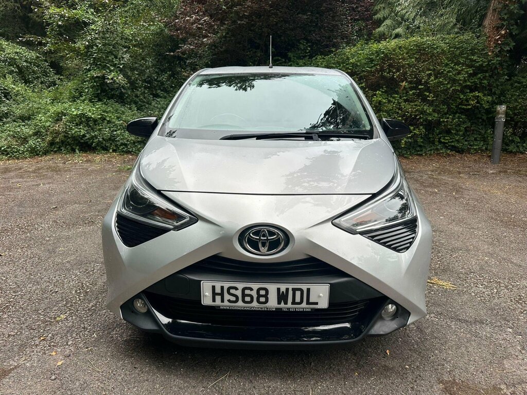 Toyota Aygo 1.0 Vvt-i X-trend Euro 6 HS68WDL Silver #2