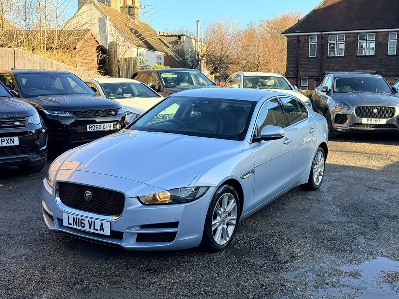 Jaguar XE Prestige Silver #3