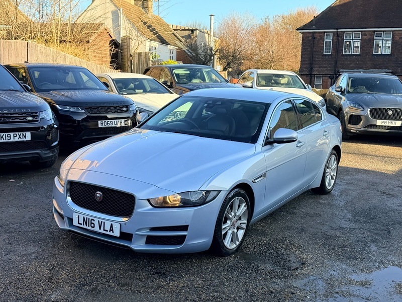 Jaguar XE Prestige Silver #4