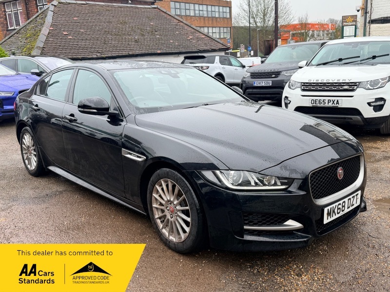 Jaguar XE D R-sport Black