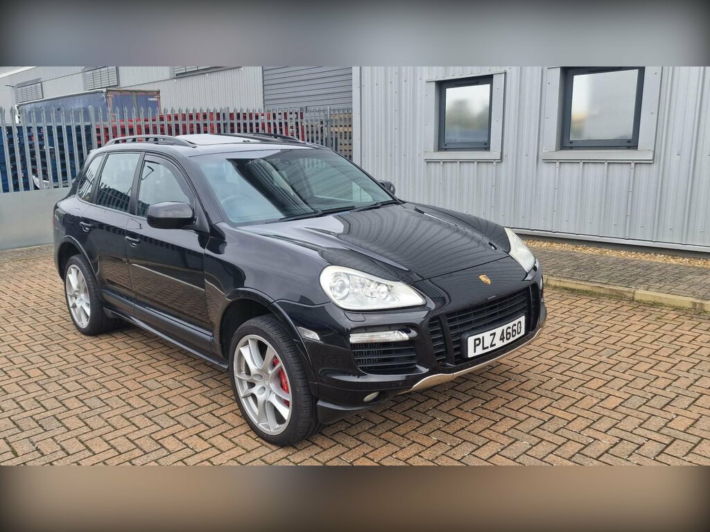 Porsche Cayenne 4.8 Turbo Tiptronic S Awd Black #5
