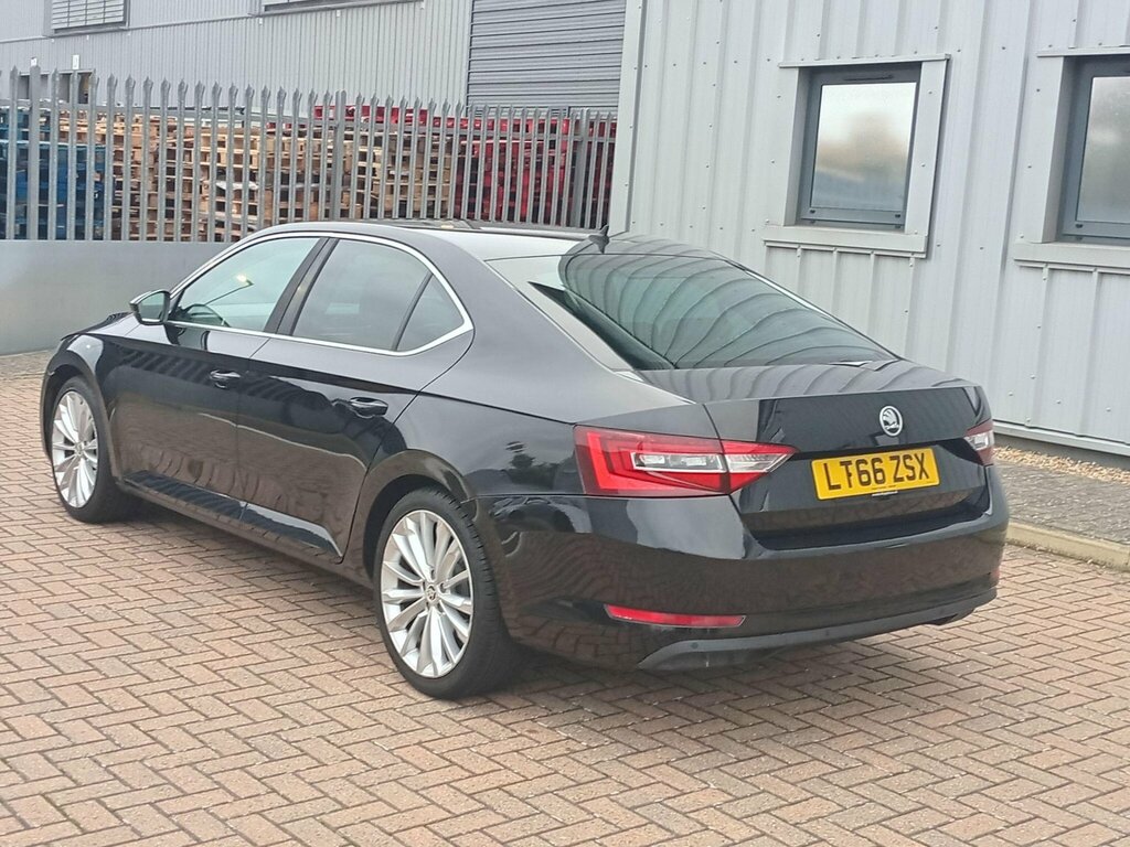 Skoda Superb Se L Executive LT66ZSX Black #4