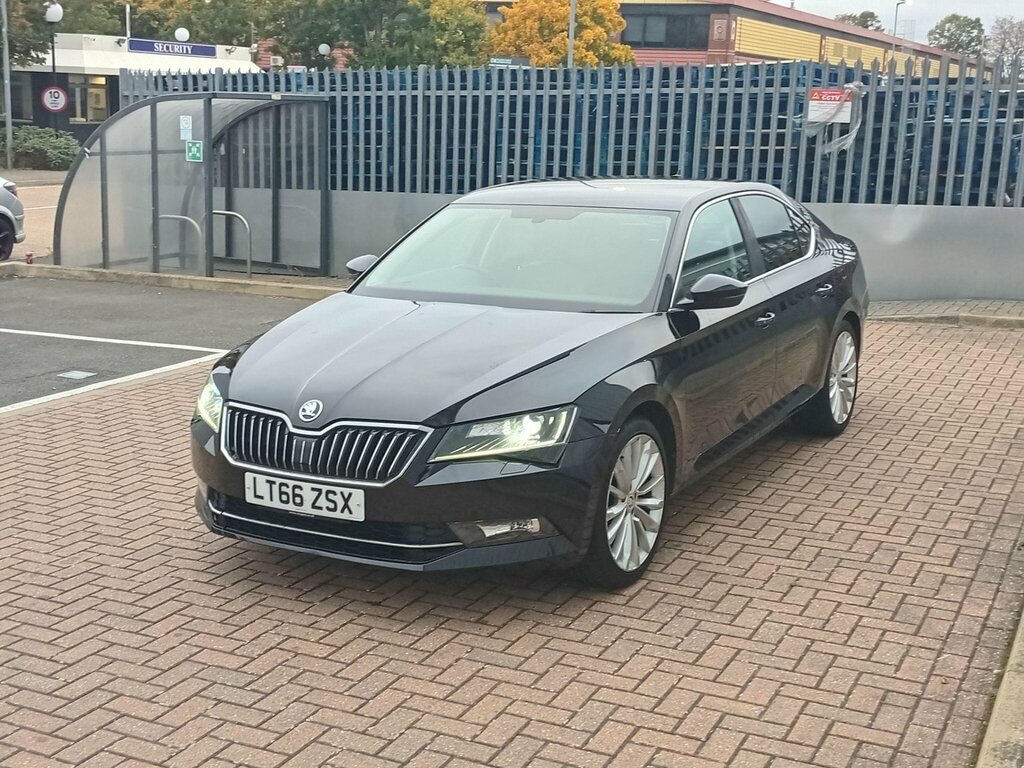 Skoda Superb Se L Executive LT66ZSX Black #3