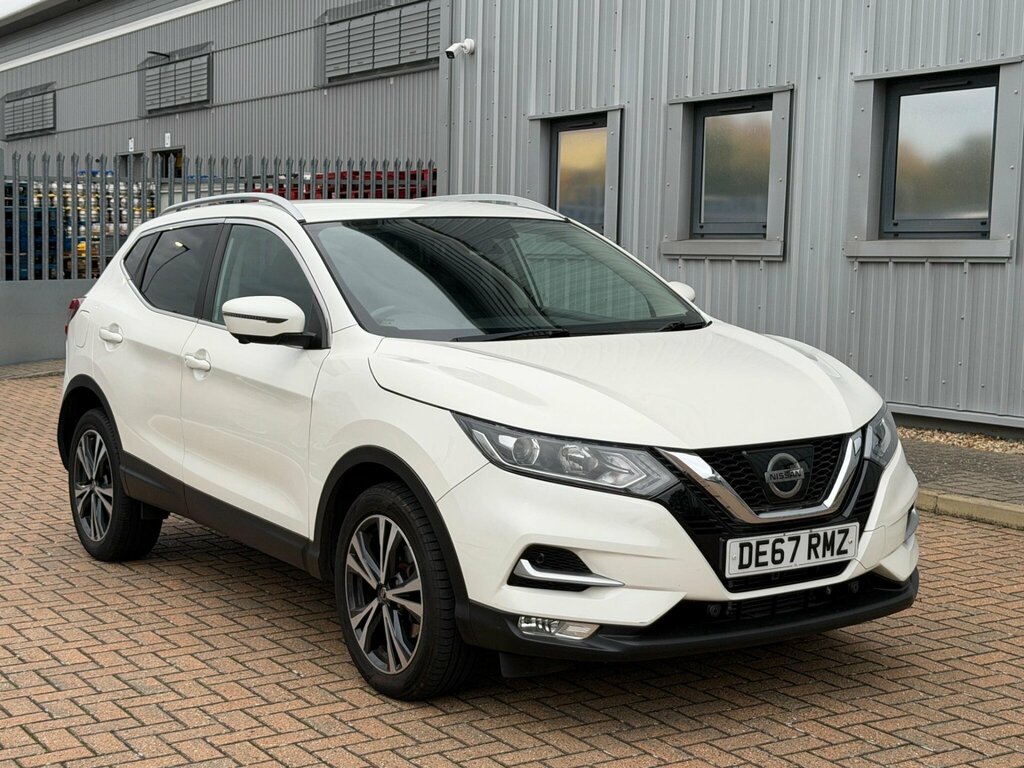 Nissan Qashqai 1.2 Dig-t N-connecta Xtron Euro 6 Ss White