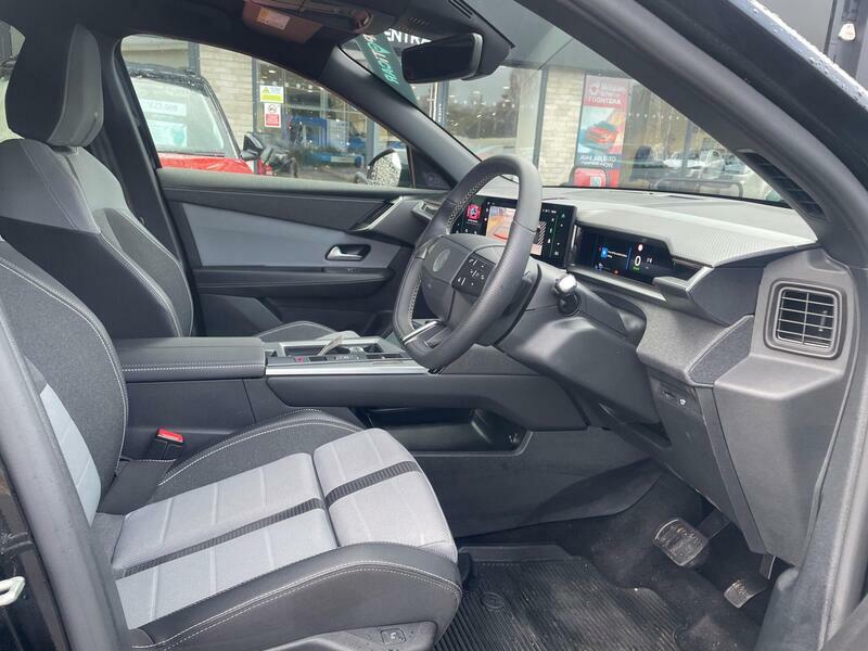 Vauxhall Grandland 73Kwh Gs WD74BGX Black #2