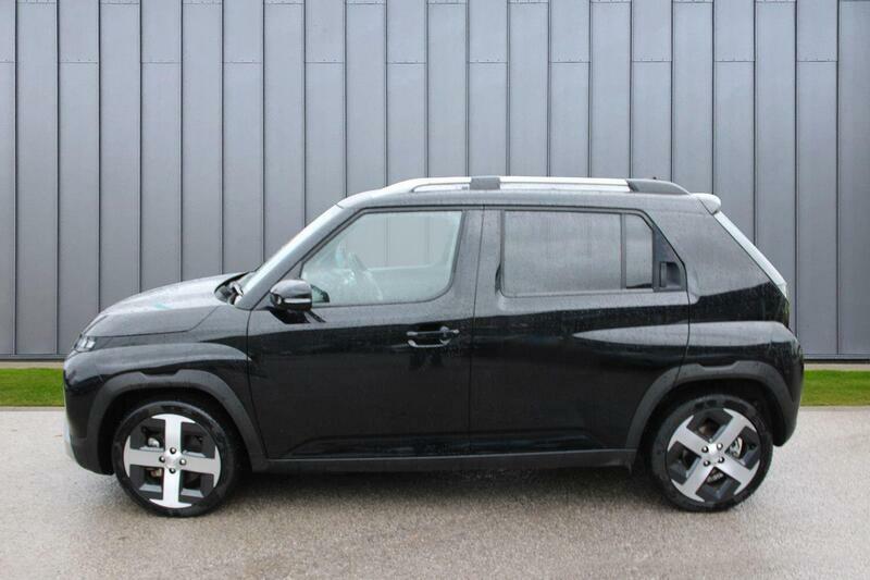 Hyundai Inster Long Range 49Kwh 02 WO25TYB Black #6