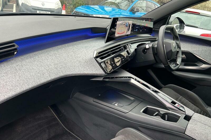 Peugeot 5008 73Kwh Gt WJ74LLW Grey #2
