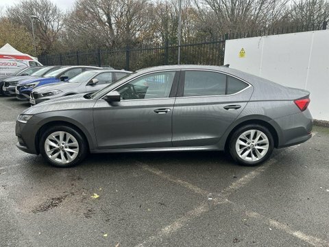Skoda Octavia 2023 23 2.0 YL23HGD #5