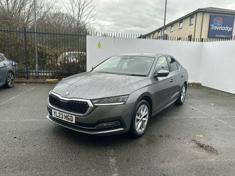 Skoda Octavia 2023 23 2.0 YL23HGD #2