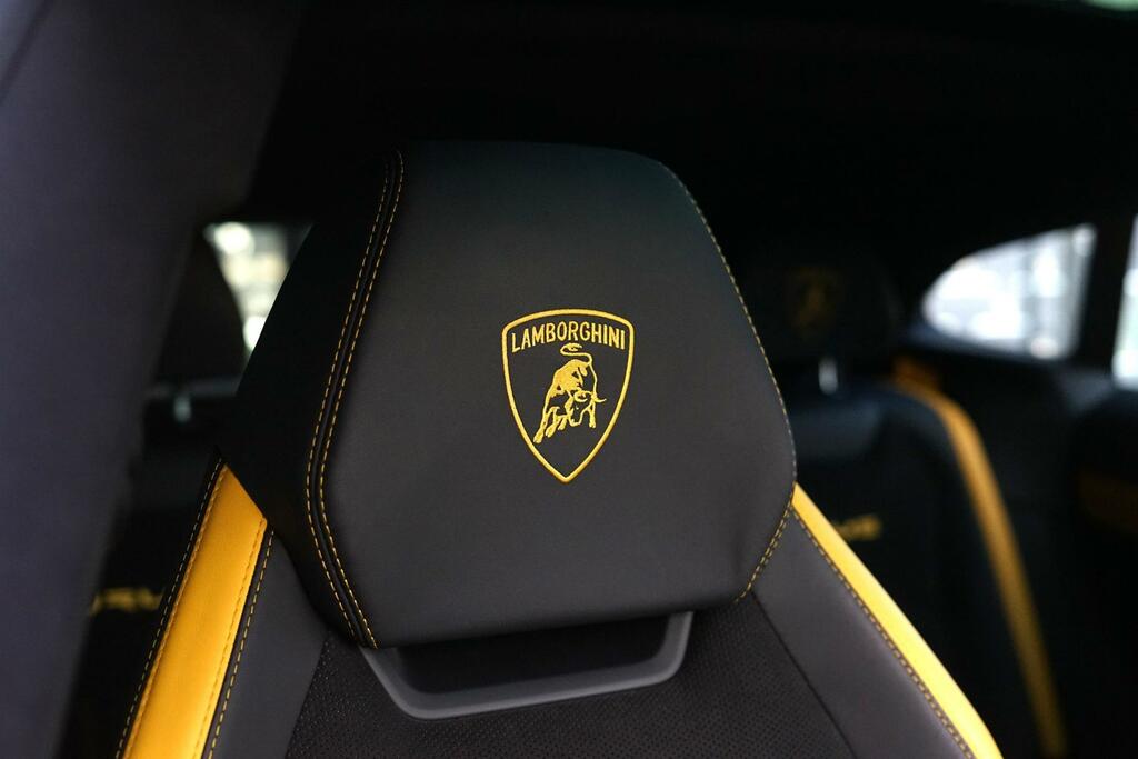Lamborghini Urus S #6