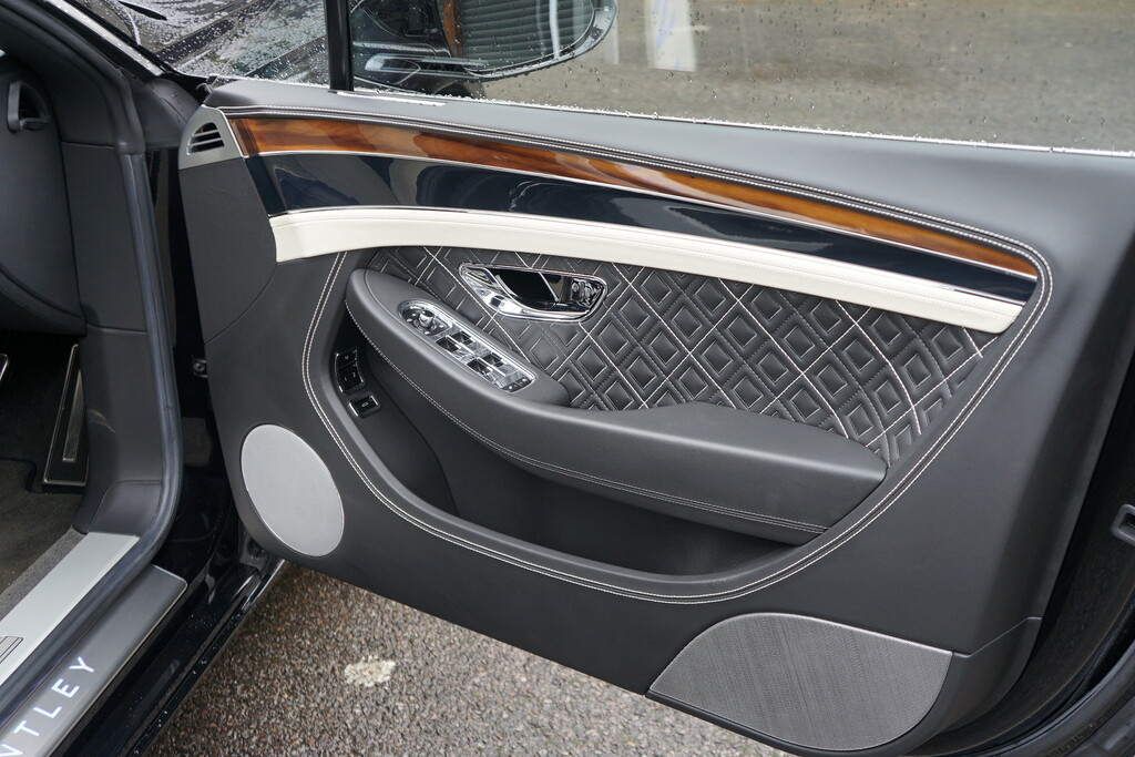 Bentley Continental Gt W12 JGZ6614 Black #6