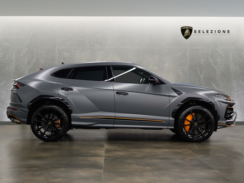 Lamborghini Urus V8  #3