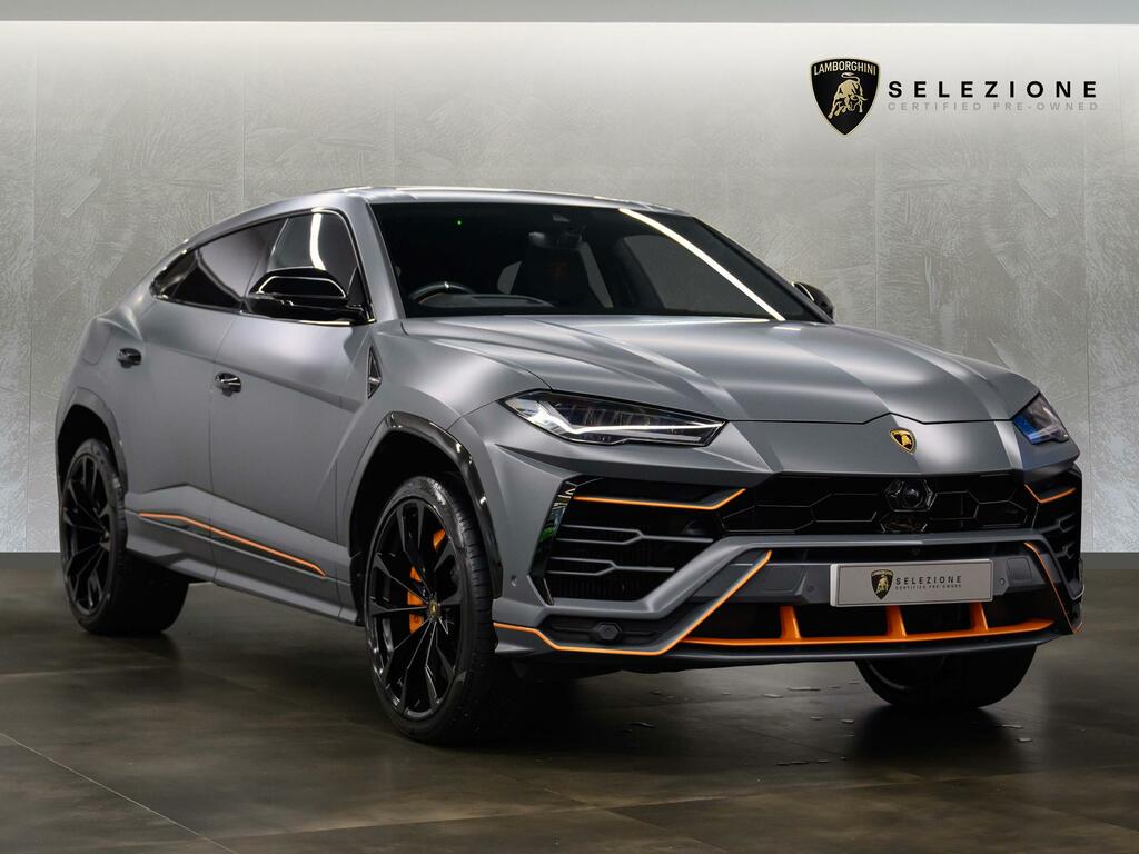 Lamborghini Urus V8 