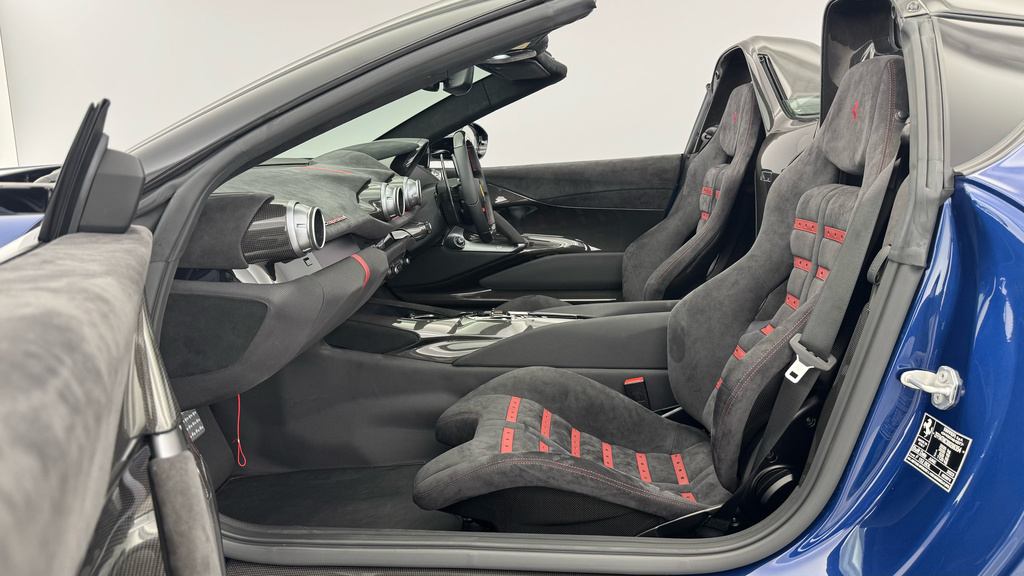 Ferrari 812 Superfast 812 Superfast Gt Ss S-a Red #39