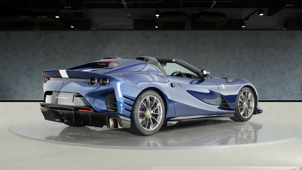 Ferrari 812 Superfast 812 Superfast Gt Ss S-a Red #3
