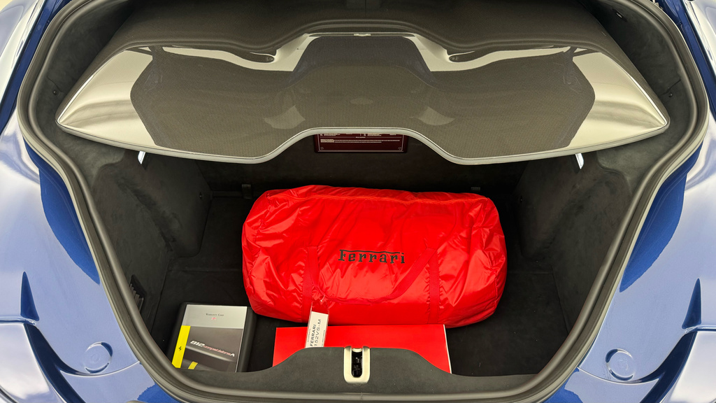 Ferrari 812 Superfast 812 Superfast Gt Ss S-a Red #46