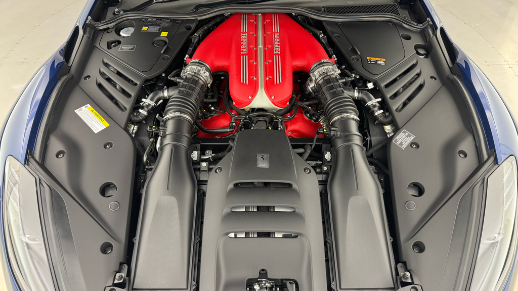 Ferrari 812 Superfast 812 Superfast Gt Ss S-a Red #20