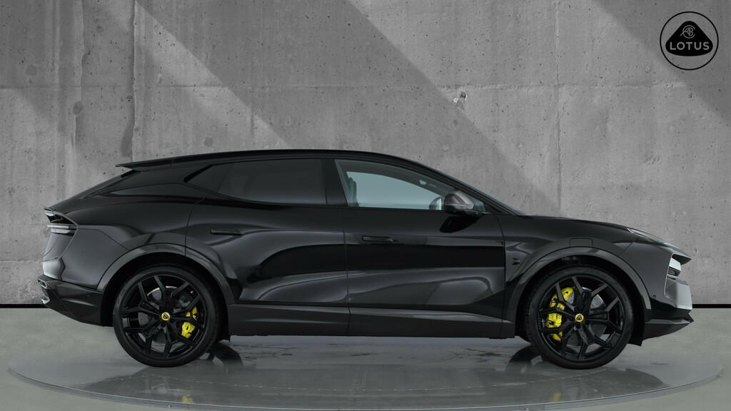 Lotus Eletre R Black #3