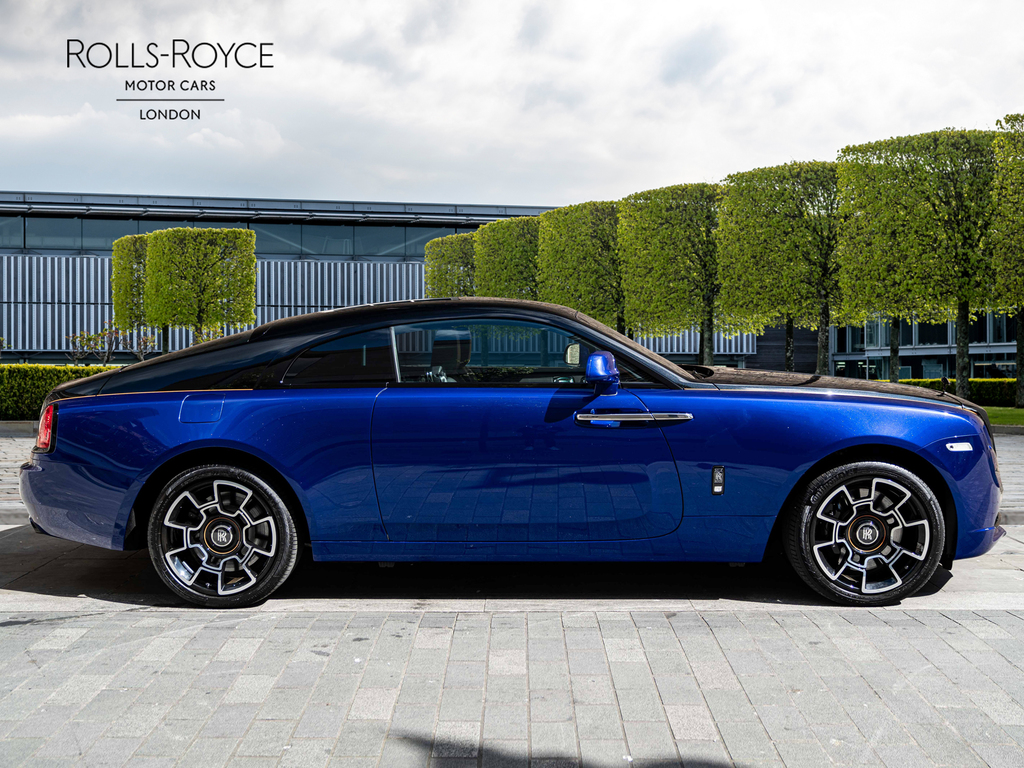 Rolls-Royce Wraith Black Badge Silver #3