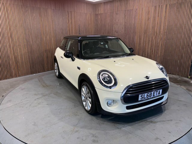 Mini Hatch 1.5 Cooper Euro 6 Ss White