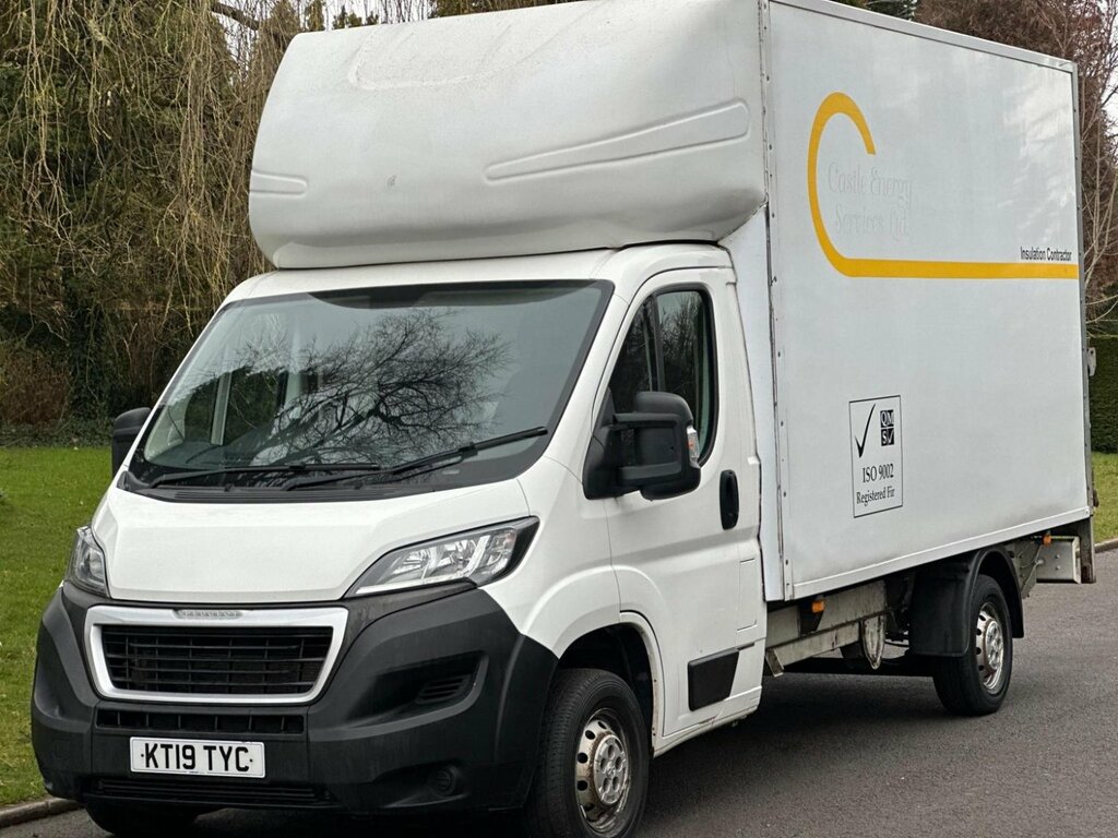 Peugeot Boxer Luton 2.0 Bluehdi 335 Built For Business L4 Euro 6 KT19TYC White
