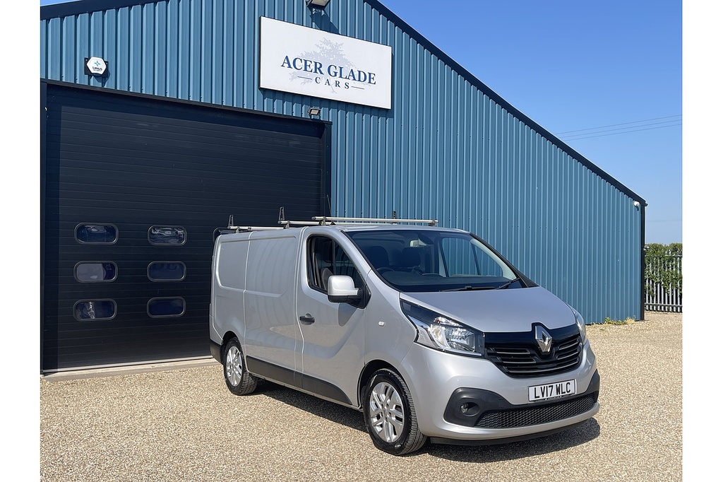 Renault Trafic Dci Energy 27 Sport Nav 2017 U2301 Ulez Silver