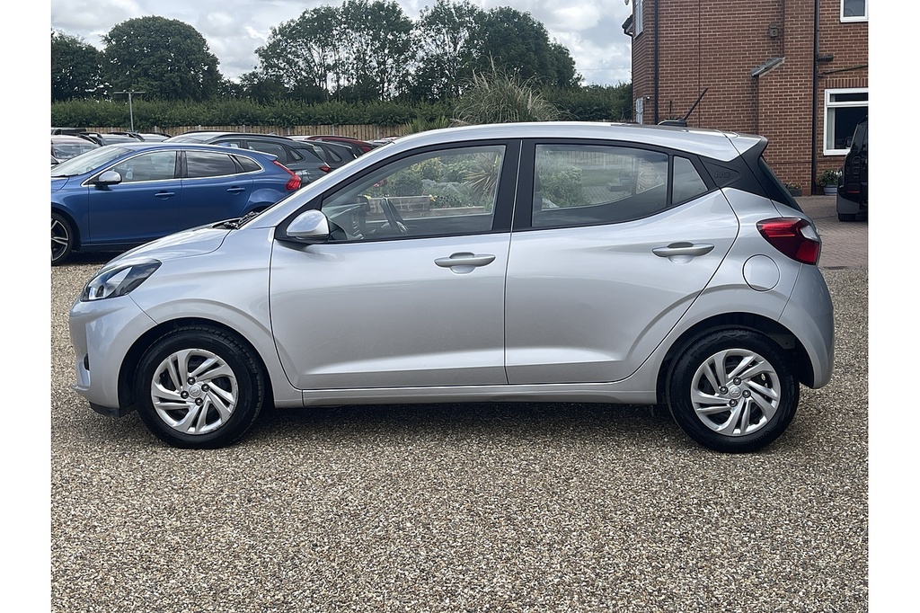 Hyundai I10 Se 2022 U2363 Ulez FX22YZC Silver #4