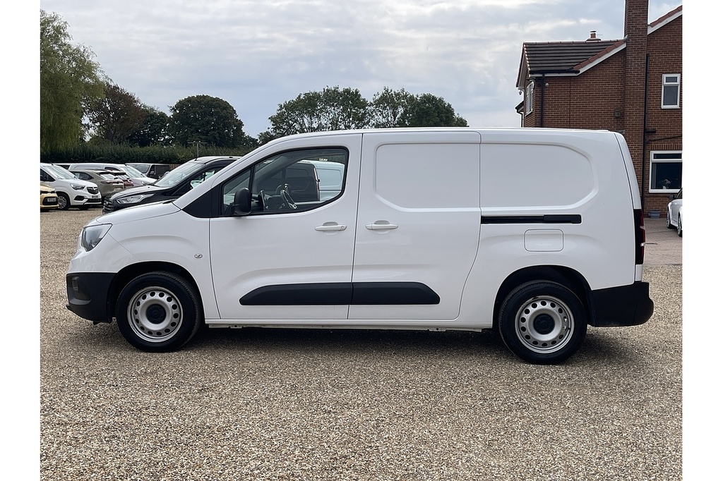 Vauxhall Combo Turbo D 2300 Edition 2021 U2392 Ulez White #4