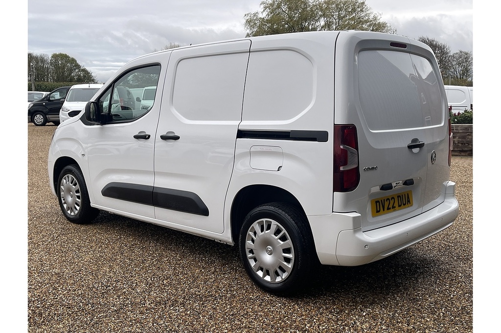 Vauxhall Combo Turbo D 2300 Sportive 2022 U2458 Ulez DV22DUA White #5