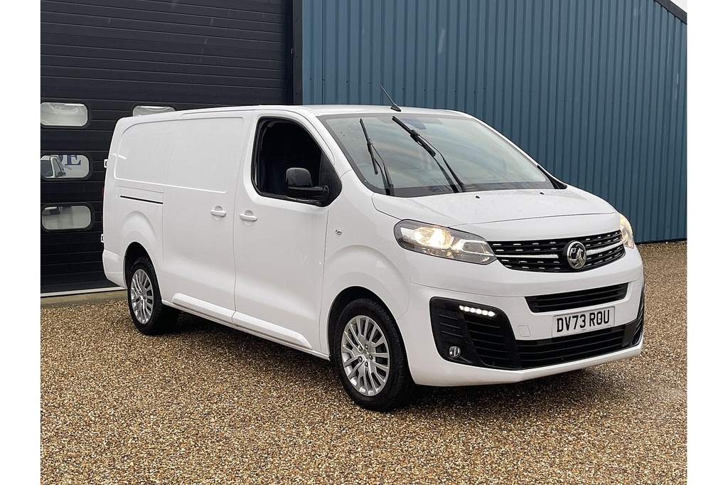 Vauxhall Vivaro Turbo D 2900 Pro U2476 Ulez White