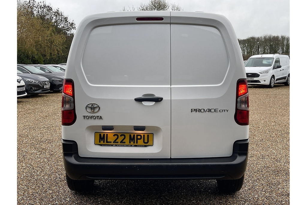Toyota Proace City Bluehdi Active 2022 U2471 Ulez ML22MPU White #6