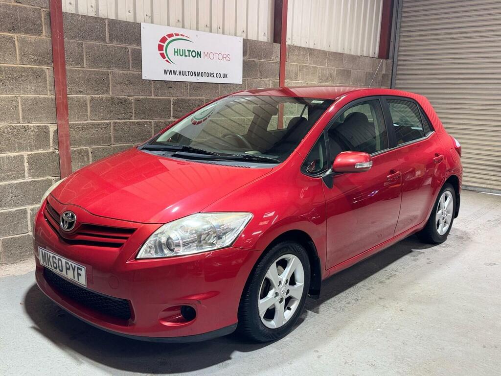 Toyota Auris Hatchback 1.6 V-matic Tr Euro 5 201060 Red