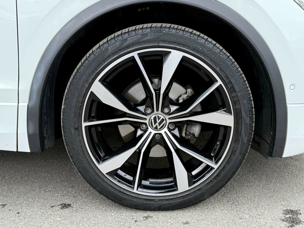 Volkswagen Tiguan R-line Tsi MT21WLN White #4