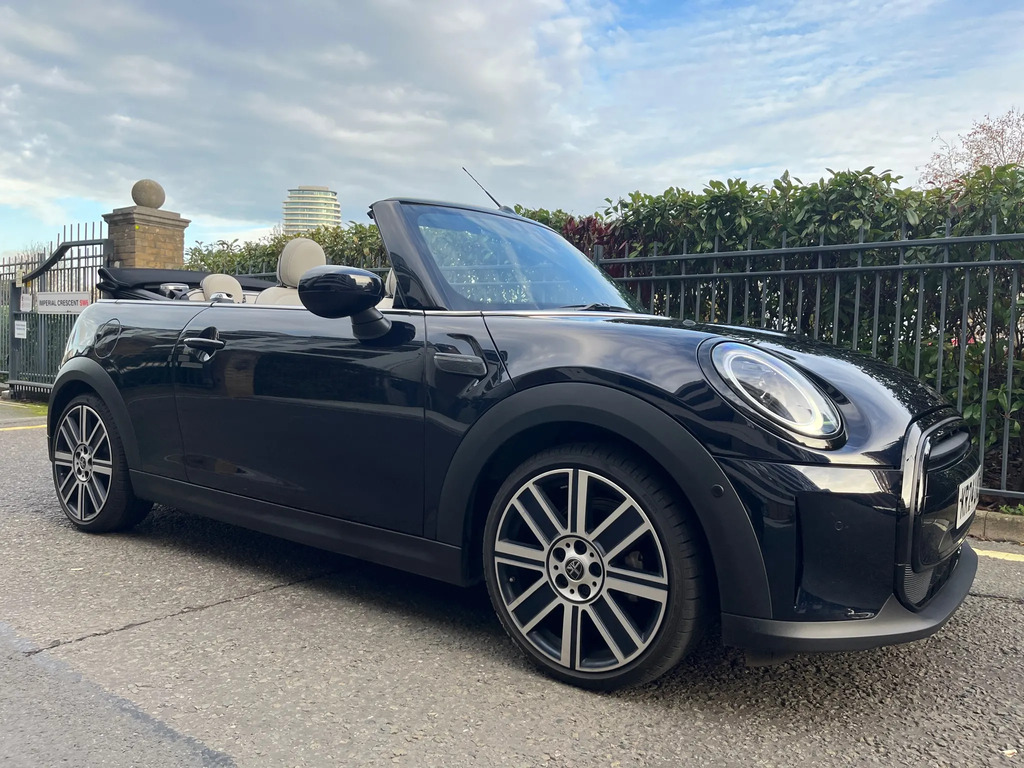 Mini Convertible Cooper Exclusive Black #3