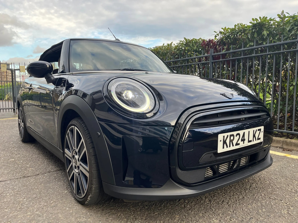 Mini Convertible Cooper Exclusive Black #6