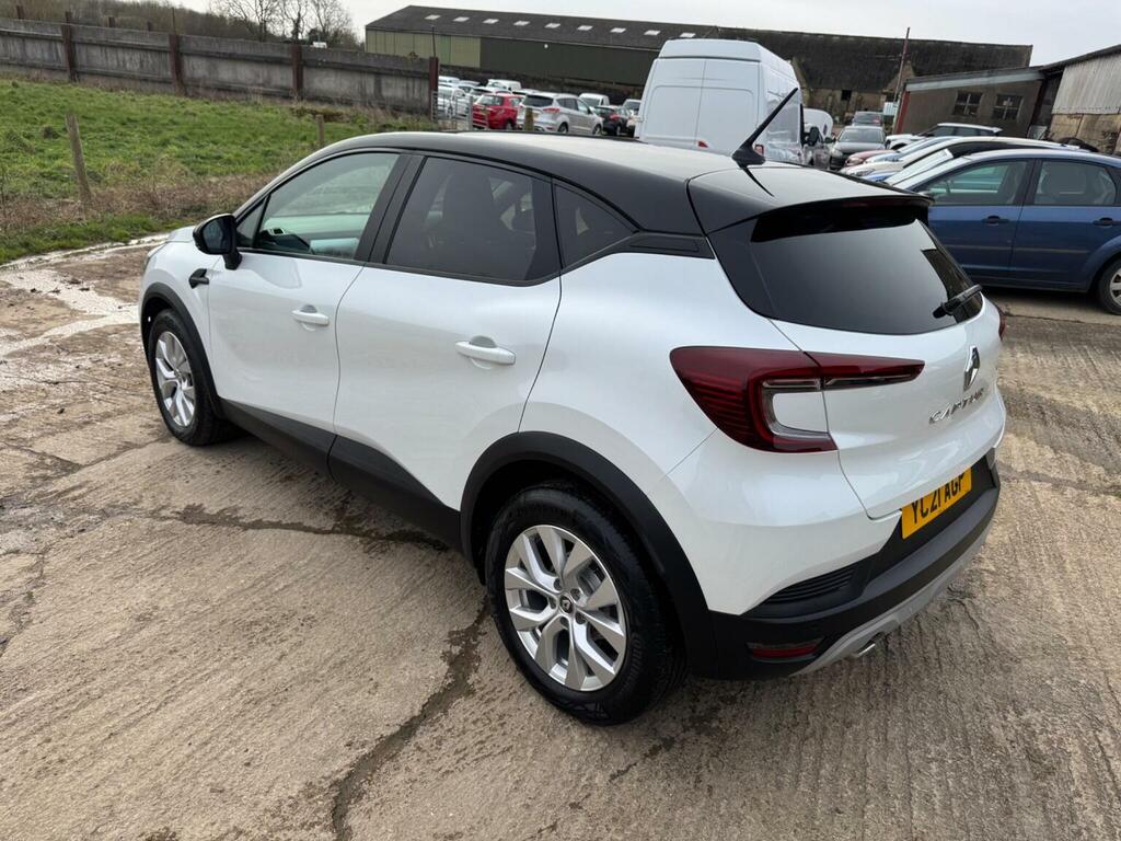 Renault Captur Suv 1.3 Tce Iconic Euro 6 Ss 202121 White #4