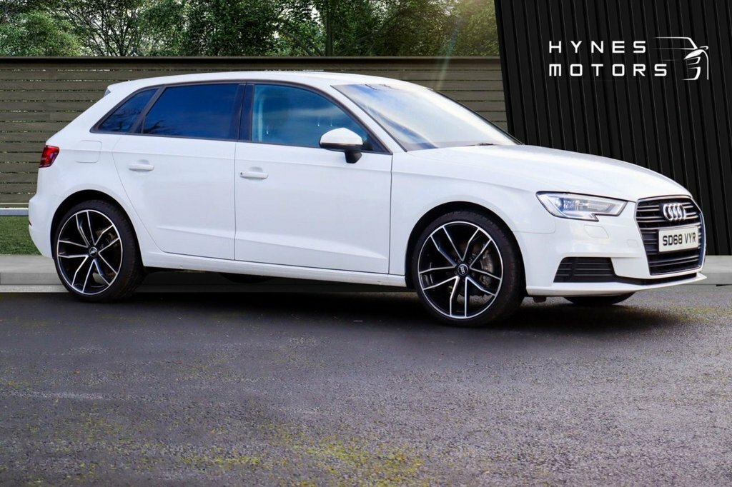 Audi A3 1.6L Se Technik SD68VYR White #3