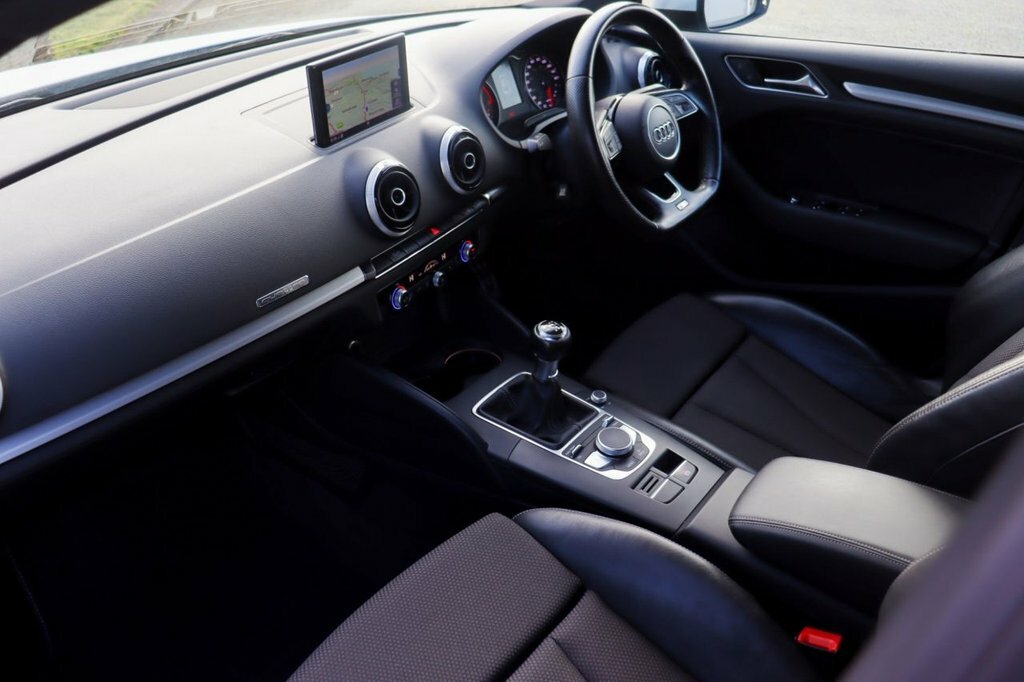 Audi A3 2L S Line KV66KHK White #6
