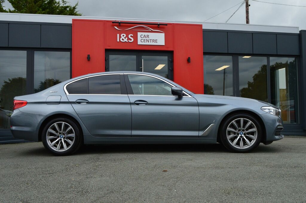 BMW 5 Series 530E Se 249 LM19SVZ Blue #4