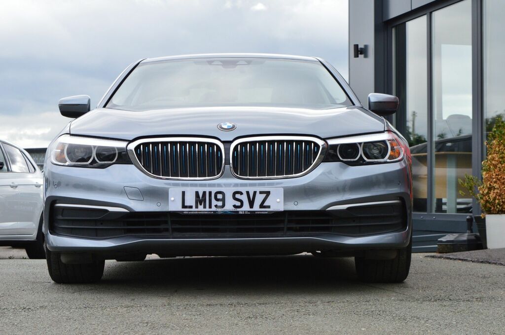 BMW 5 Series 530E Se 249 LM19SVZ Blue #3