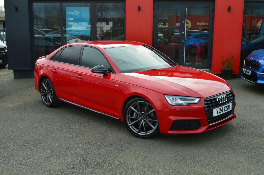 Audi A4 Tdi 35 Black Edition CV68UJM Red #2