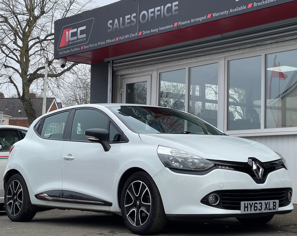 Renault Clio 0.9 Tce Dynamique Medianav Hatchback Ma HY63XLB White #3