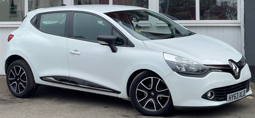 Renault Clio 0.9 Tce Dynamique Medianav Hatchback Ma HY63XLB White #4