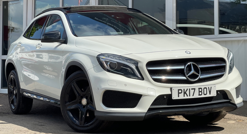 Mercedes-Benz GLA Class 2.0 Amg Line Premium Plus Suv 7G-dct PK17BOV White #2
